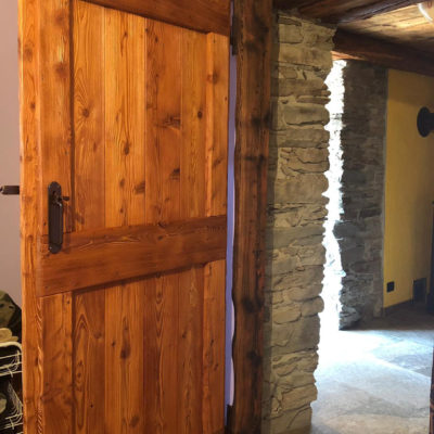 porta interna rustica in larice vecchio